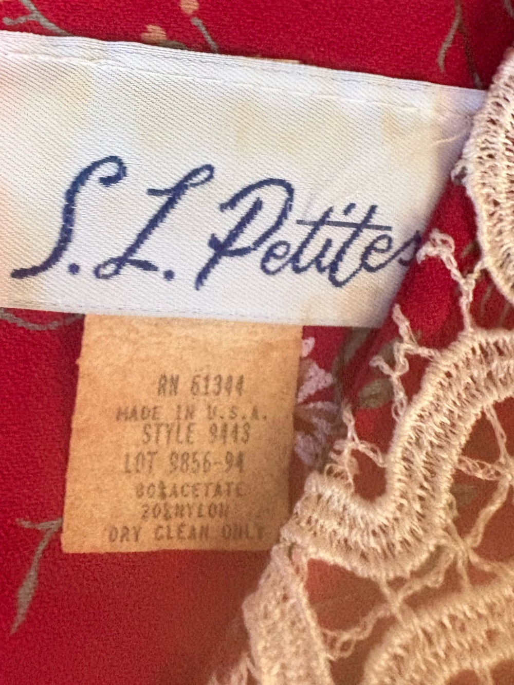 Vintage floral Red Lace-Trim Maxi Dress by SL Petites - Picture 6 of 8